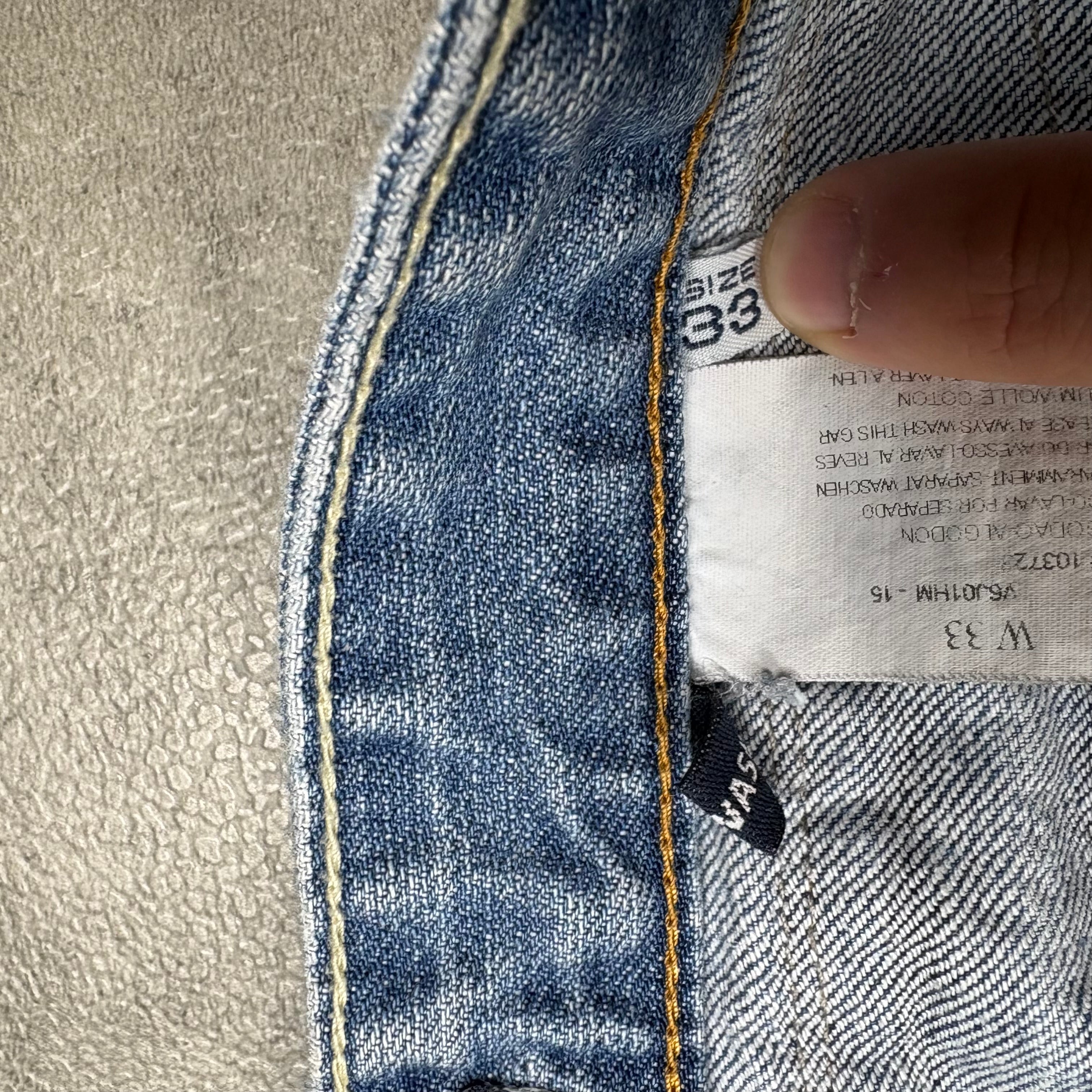 Armani Straight Jeans (33)